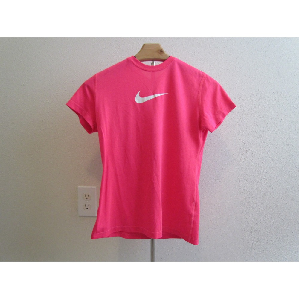 Nike Dri-FIT T-Shirt Large Pink Athletic Cut‎ Swoosh Performance Tee